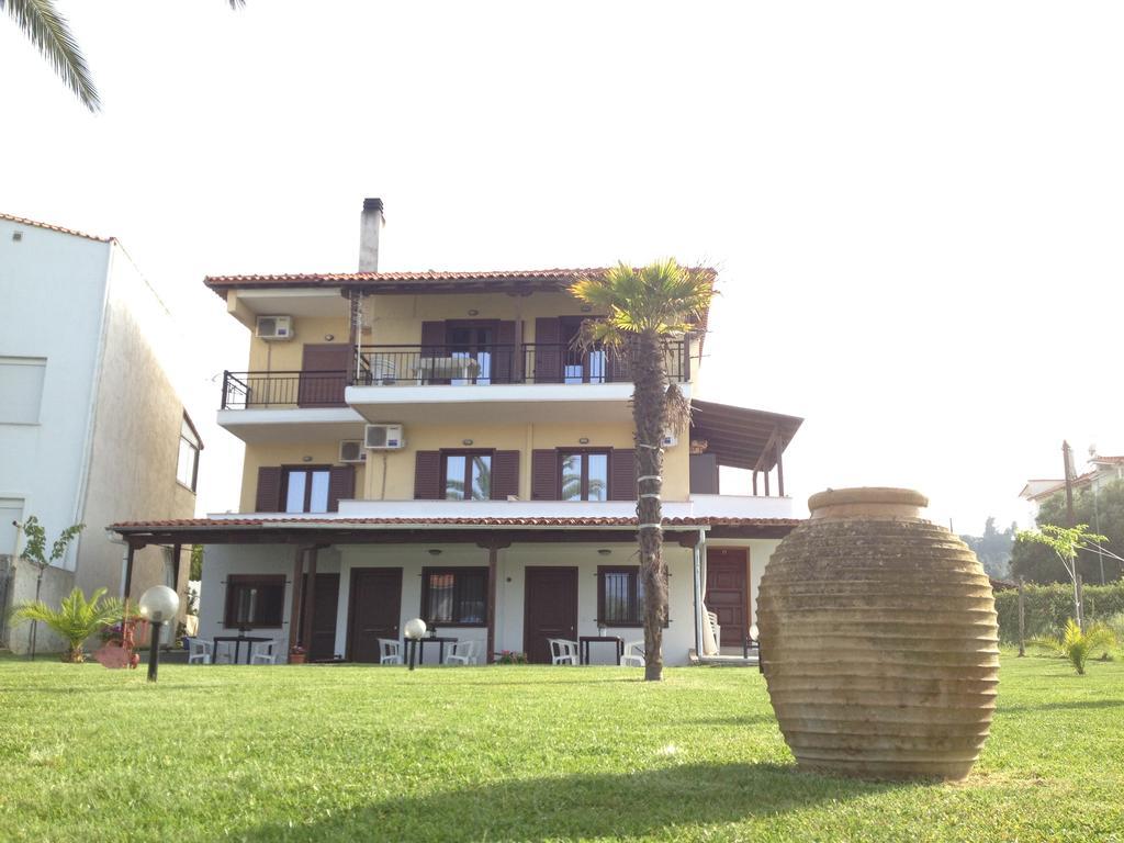 Villa Maria Polychrono Bagian luar foto