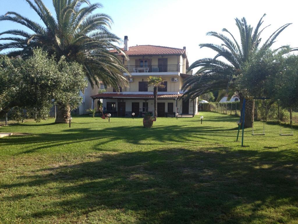 Villa Maria Polychrono Bagian luar foto
