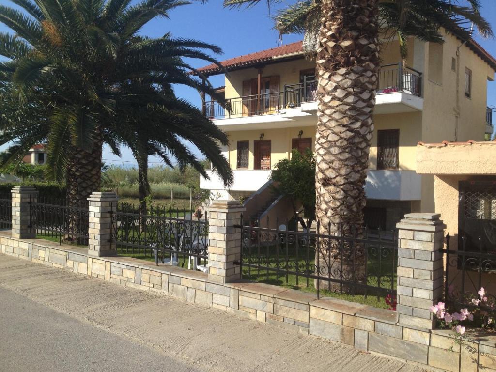 Villa Maria Polychrono Bagian luar foto